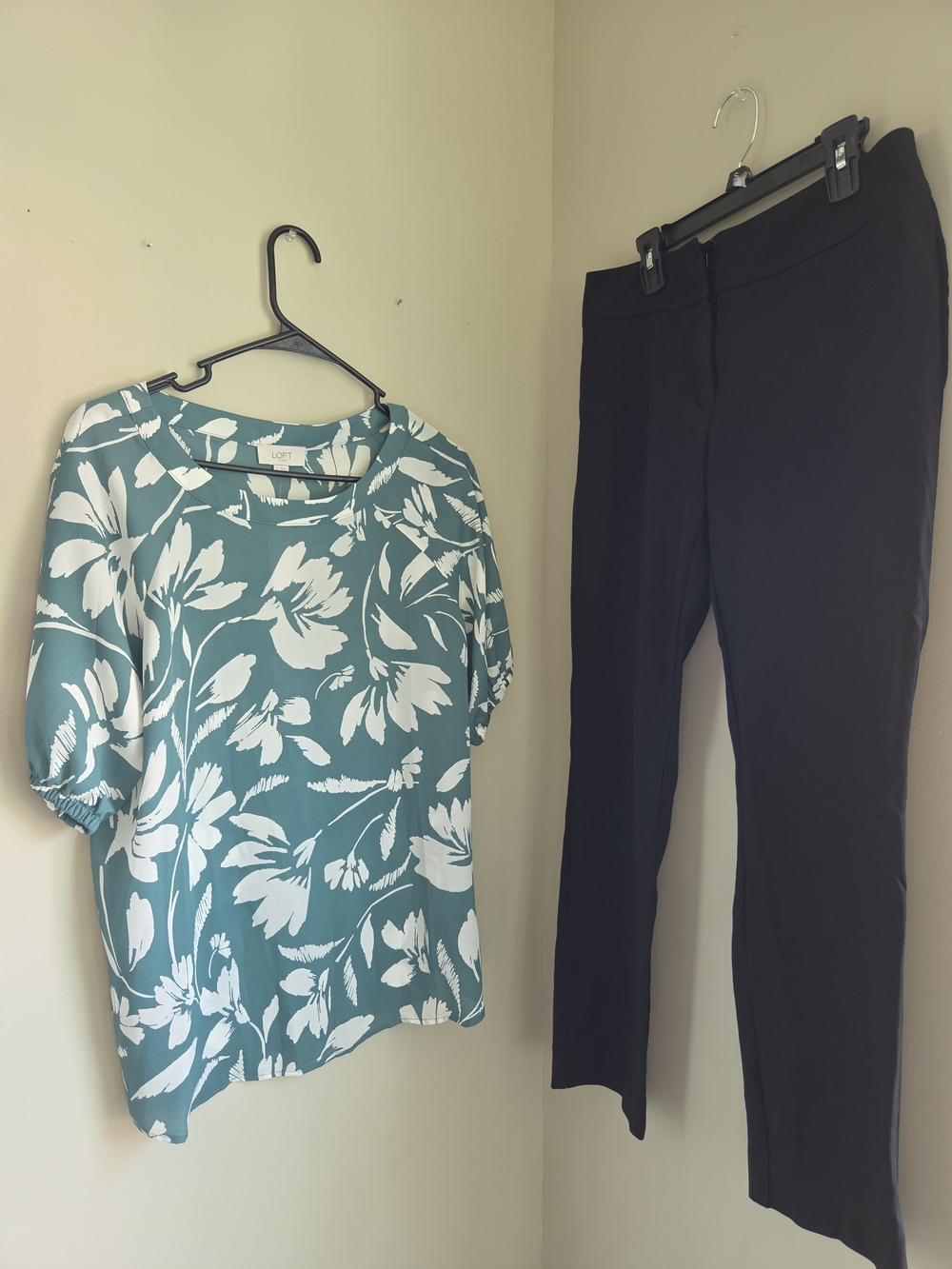 LOFT & Iris Setlakwe Black Straight 7/8 Dress Pants + Teal Floral Blouse Set